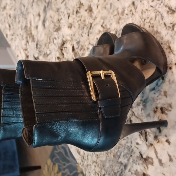 MICHAEL KORS Solid Black Leather Pull On Open-Toe Ankle Platform Boots Shooties - Picture 7 of 16